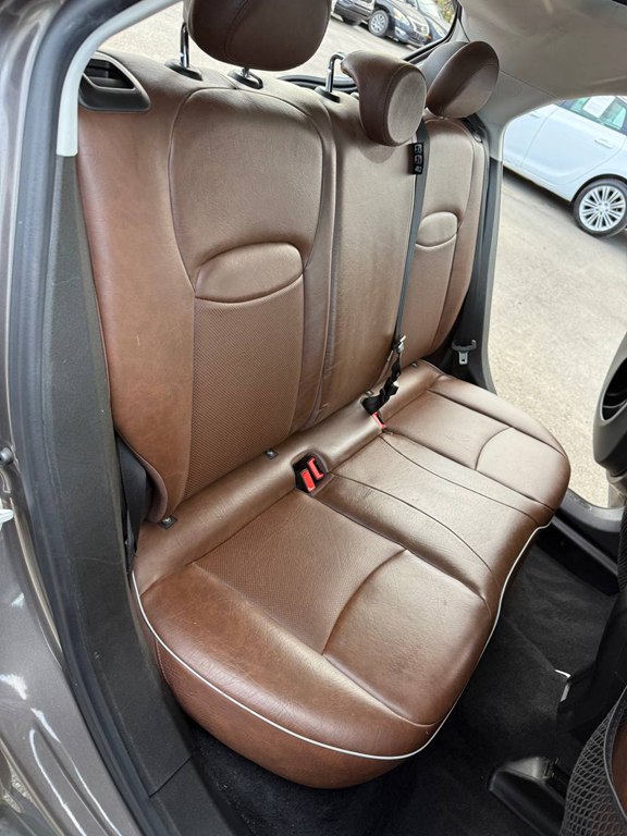 Photo 14 of this FIAT 500X
