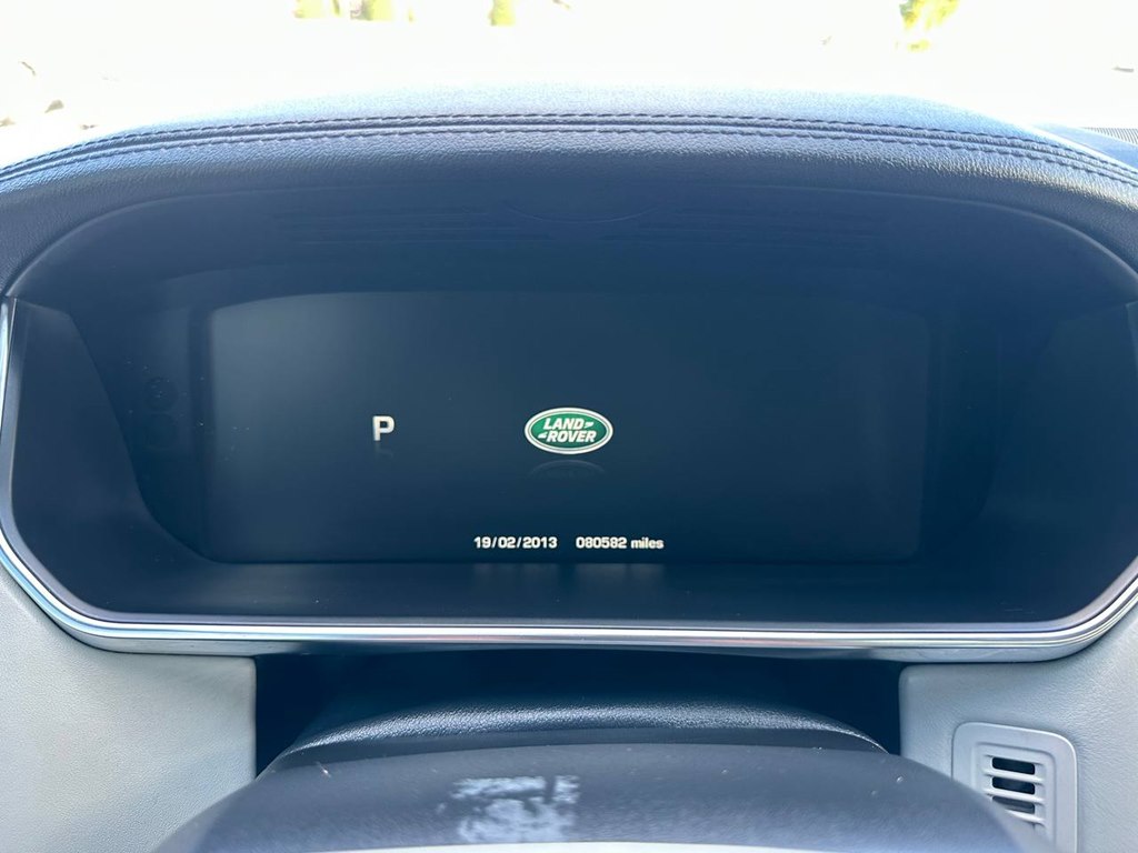 Photo 37 of this LAND ROVER RANGE ROVER