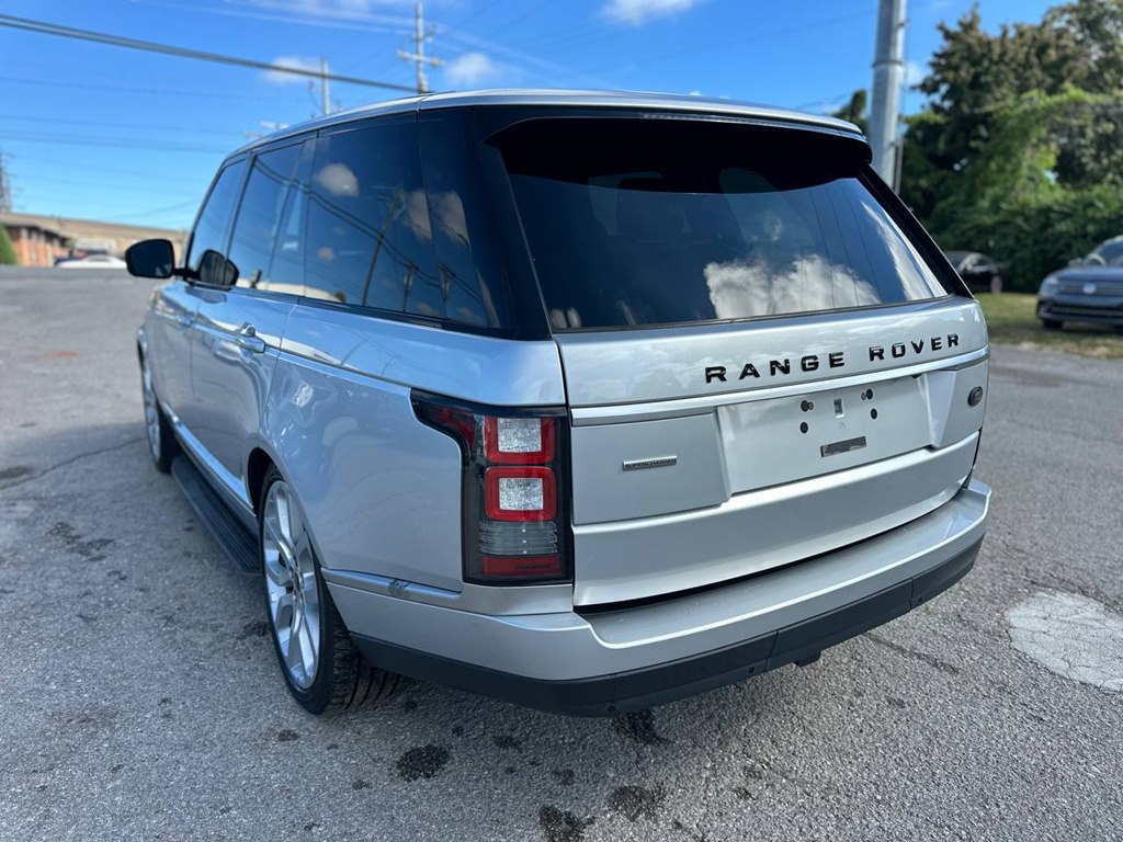Photo 8 of this LAND ROVER RANGE ROVER