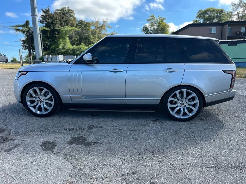 Photo 10 of this LAND ROVER RANGE ROVER