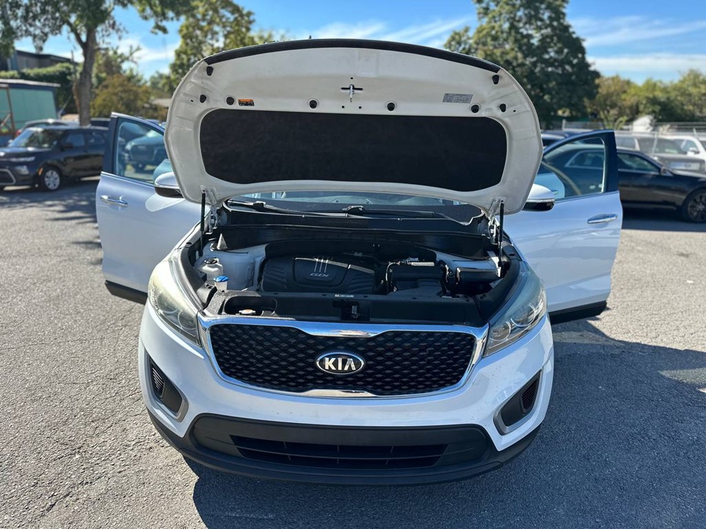 Photo 11 of this KIA SORENTO