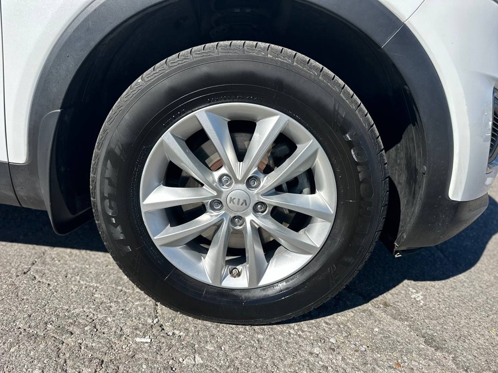 Photo 27 of this KIA SORENTO