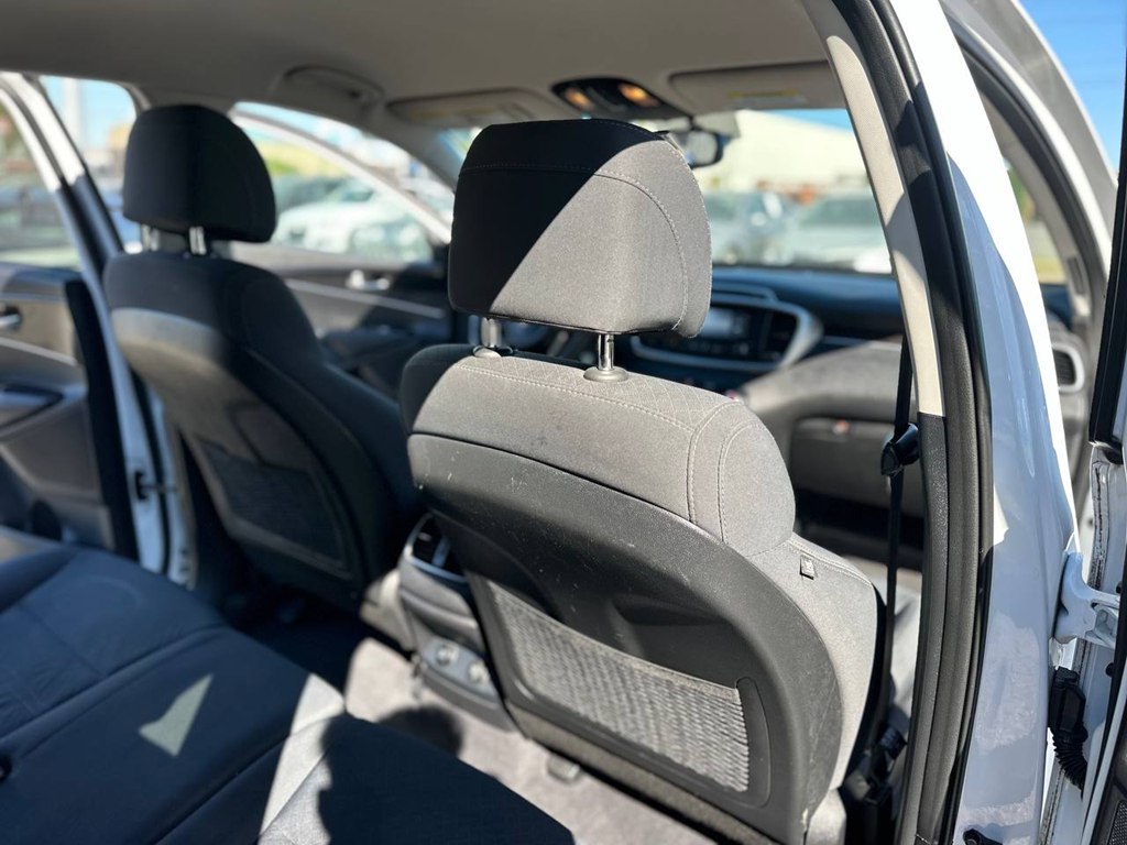 Photo 22 of this KIA SORENTO