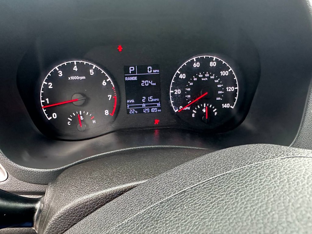 Photo 31 of this HYUNDAI ACCENT