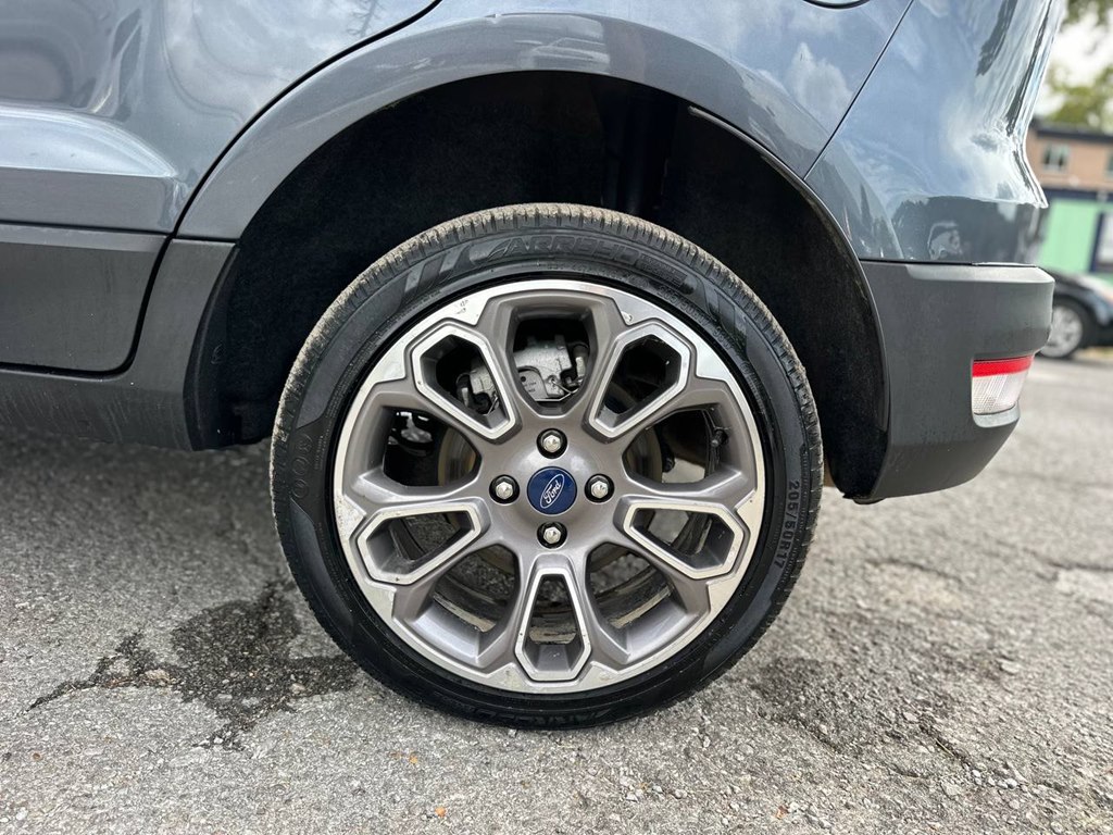 Photo 28 of this FORD ECOSPORT