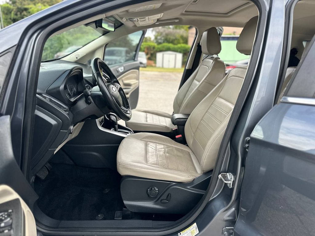 Photo 14 of this FORD ECOSPORT