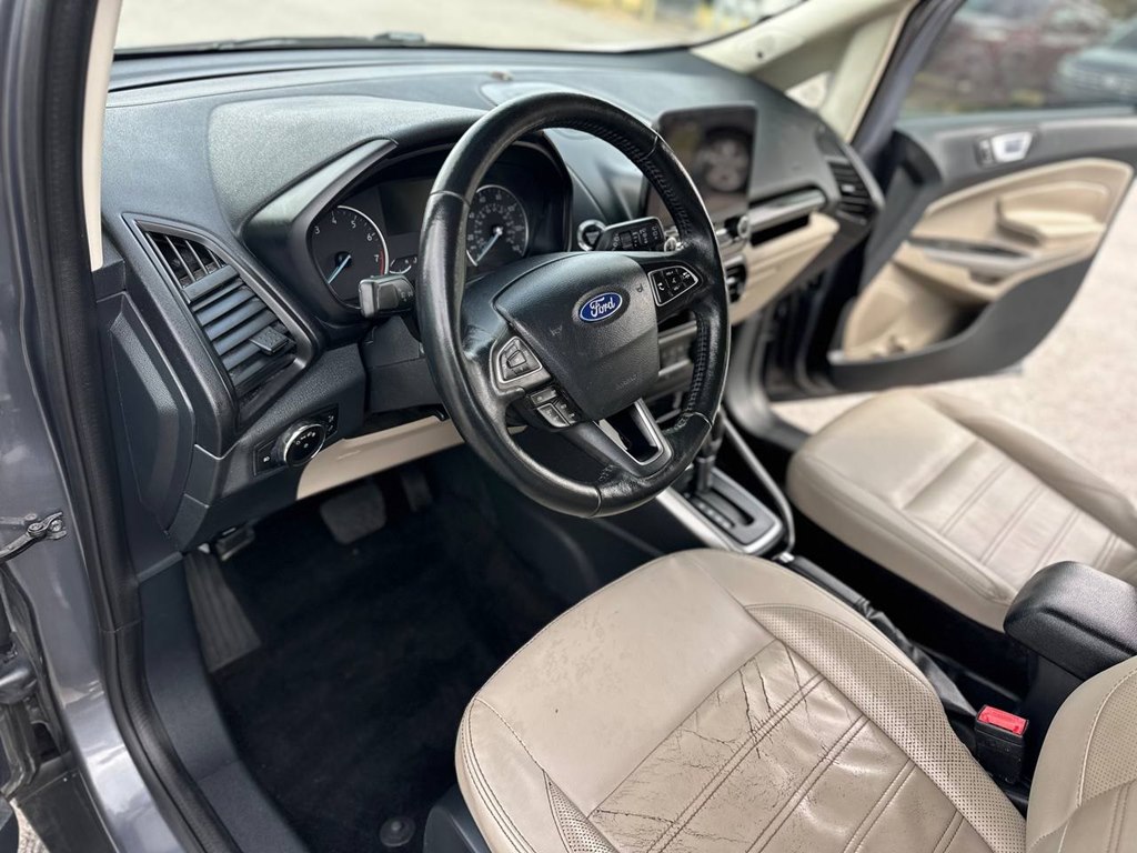 Photo 16 of this FORD ECOSPORT