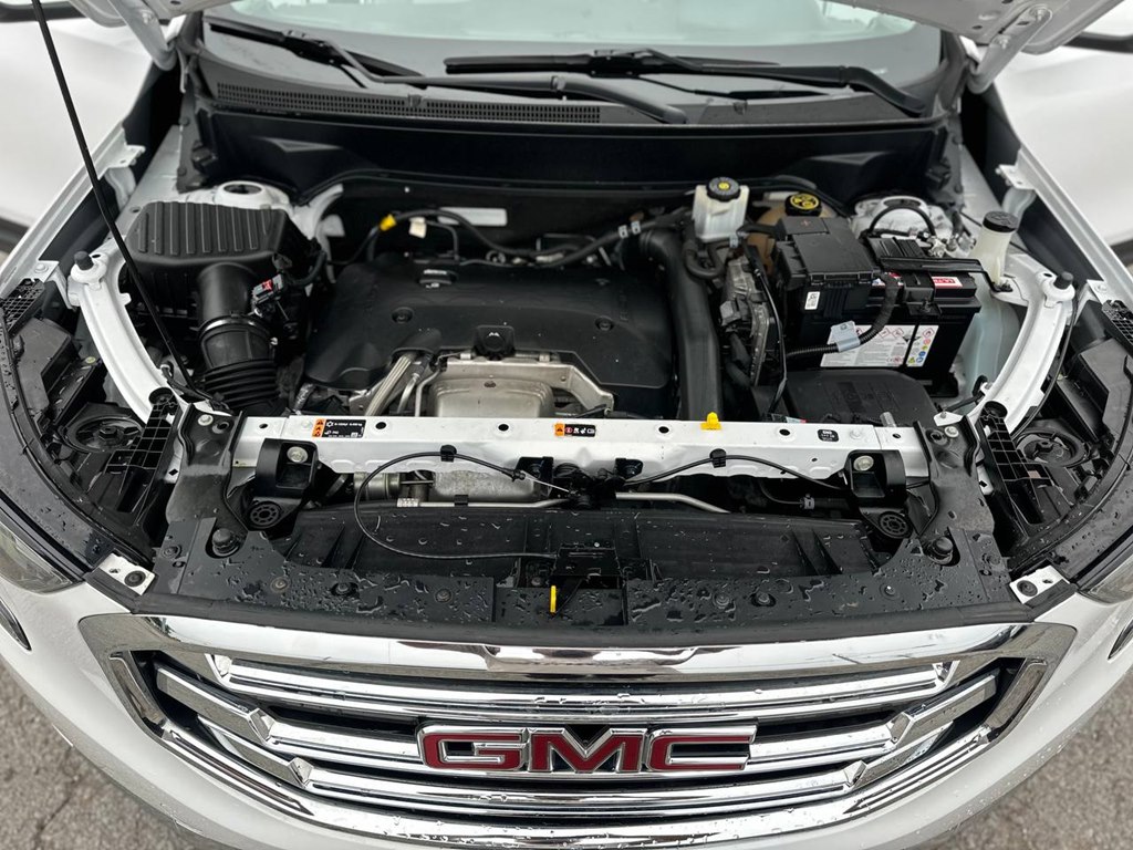 Photo 10 of this GMC TERRAIN