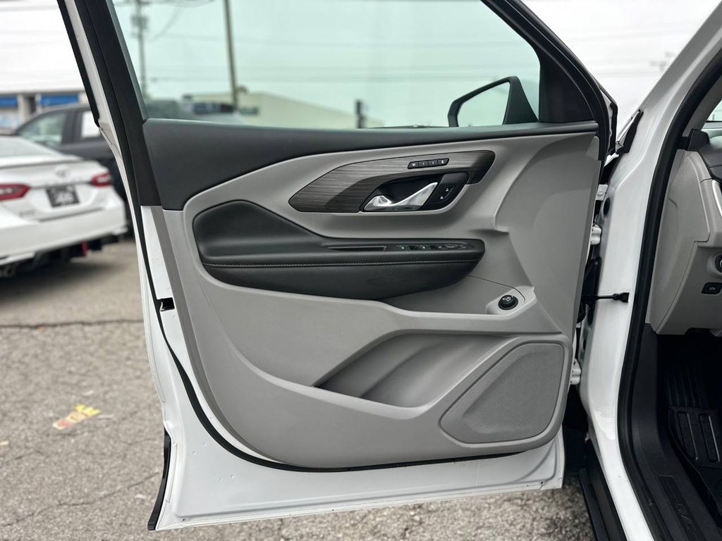 Photo 16 of this GMC TERRAIN