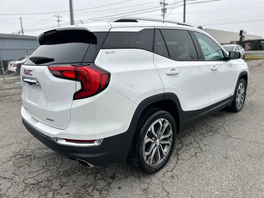 Photo 6 of this GMC TERRAIN