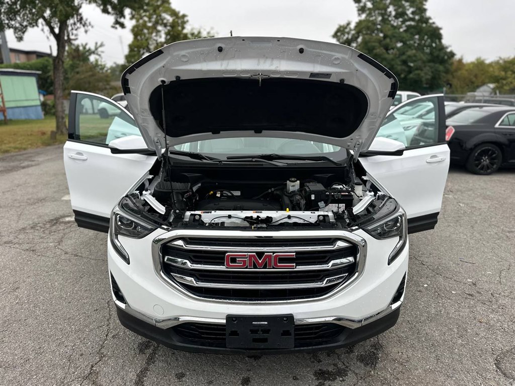 Photo 12 of this GMC TERRAIN