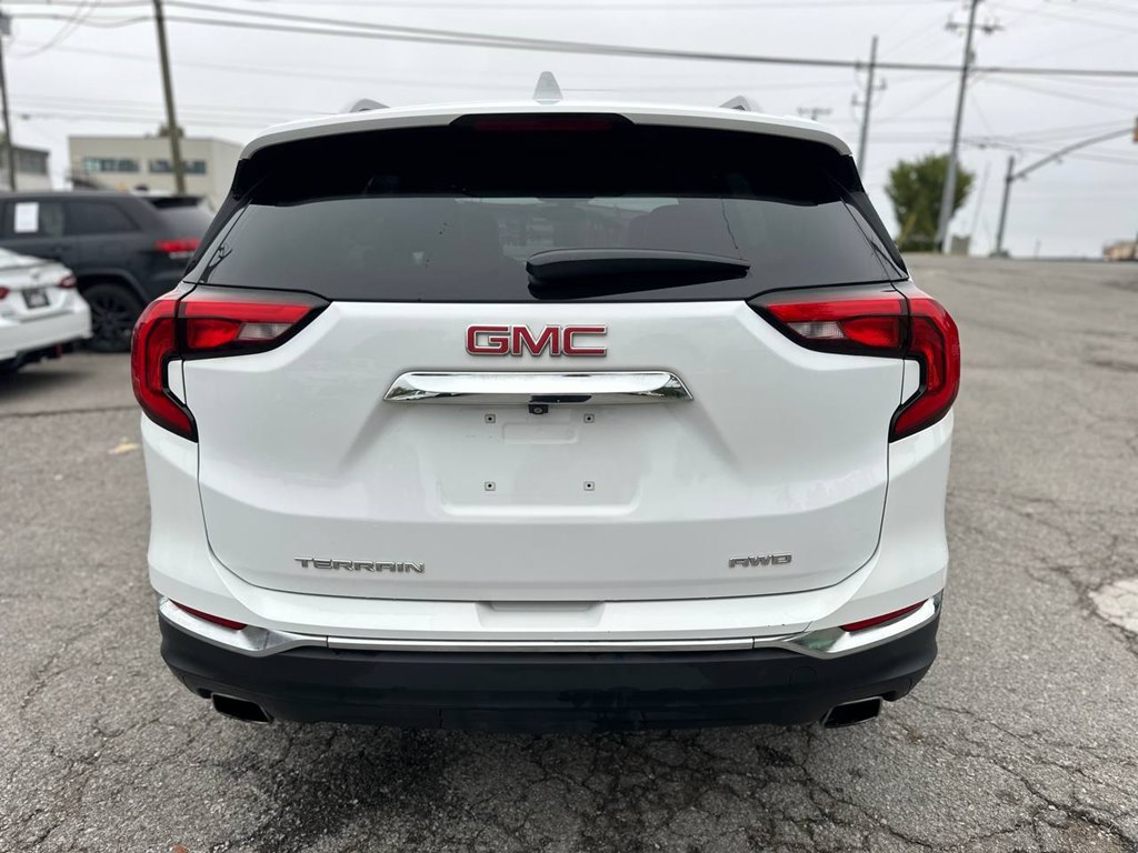 Photo 7 of this GMC TERRAIN