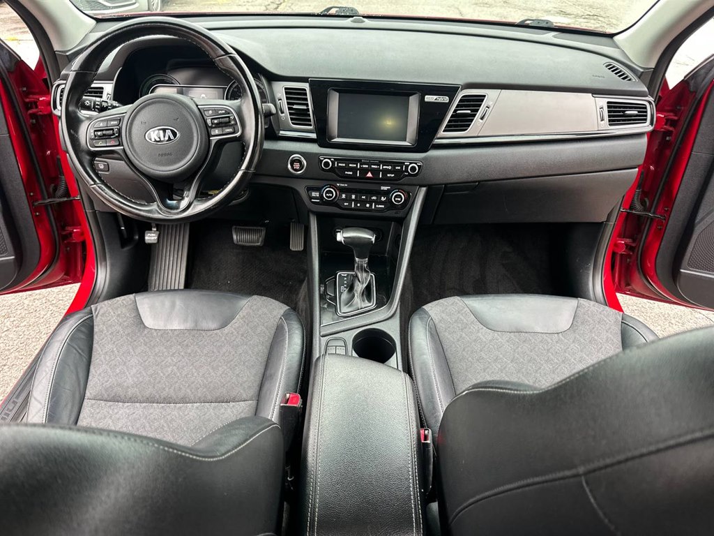 Photo 20 of this KIA NIRO