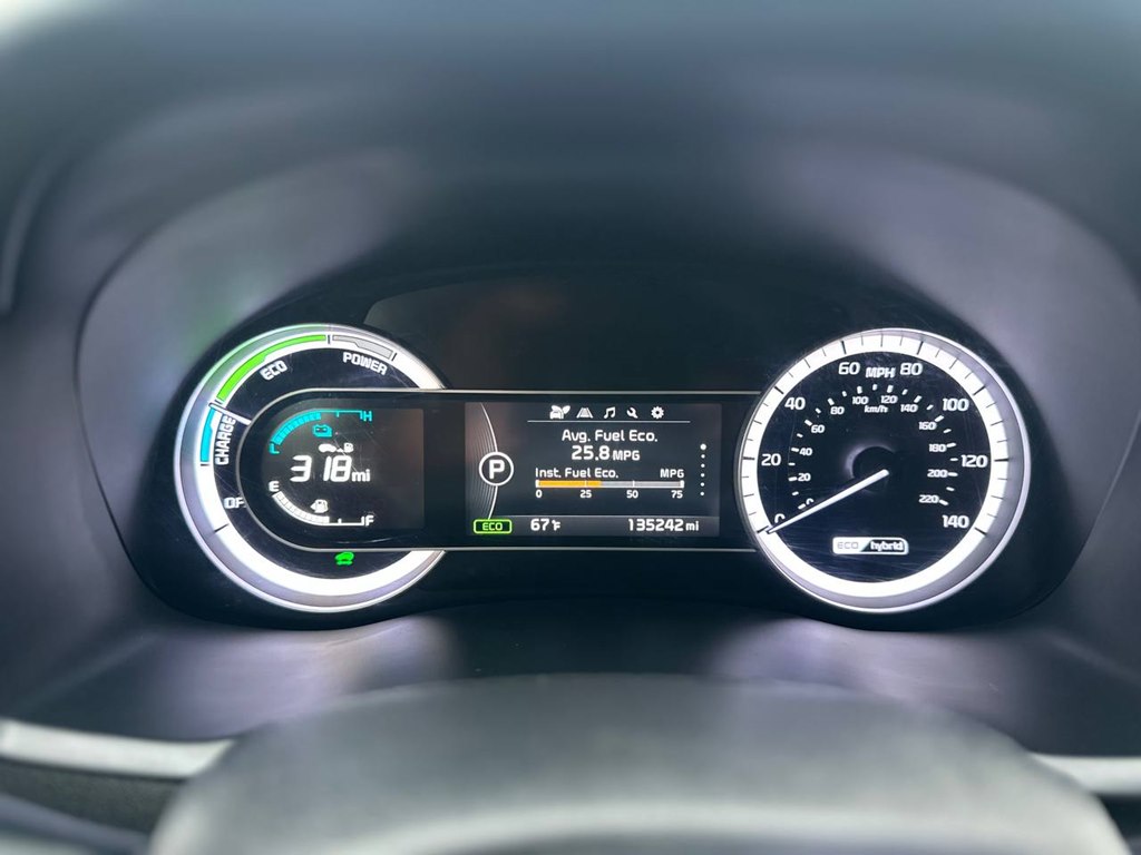 Photo 33 of this KIA NIRO