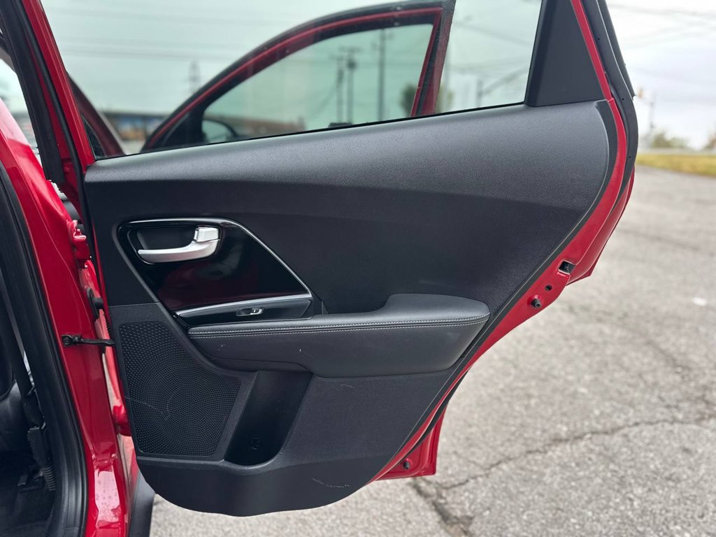 Photo 22 of this KIA NIRO