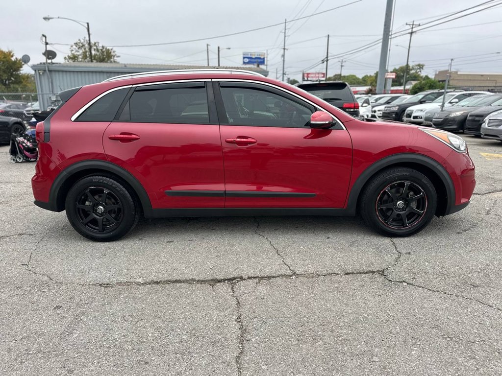 Photo 5 of this KIA NIRO