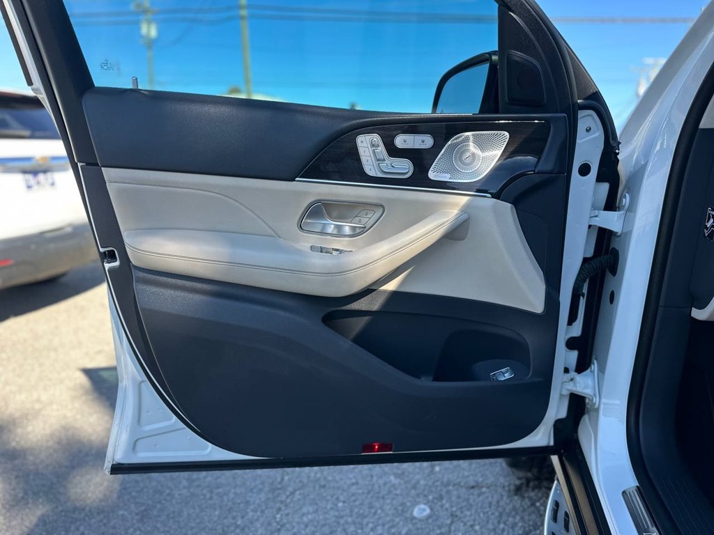 Photo 15 of this MERCEDES-BENZ GLE