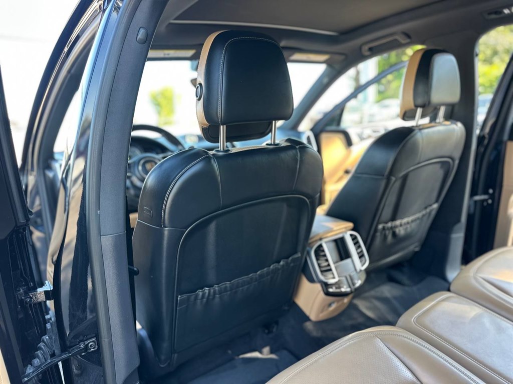 Photo 18 of this PORSCHE CAYENNE