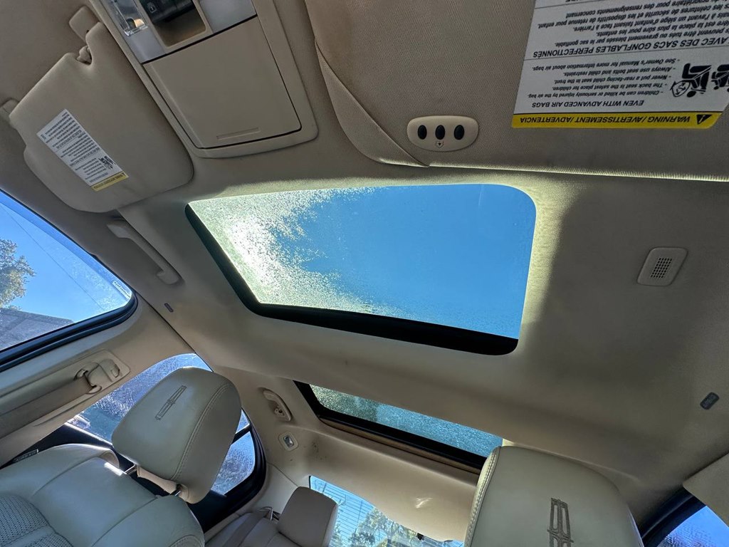 Photo 34 of this LINCOLN MKS
