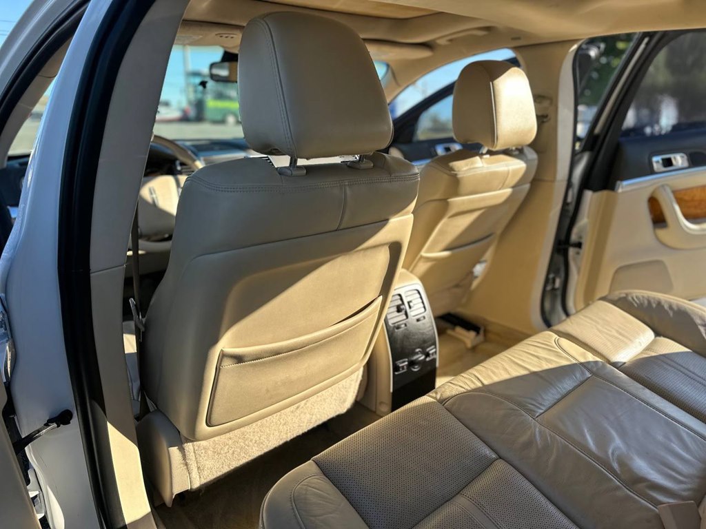 Photo 19 of this LINCOLN MKS