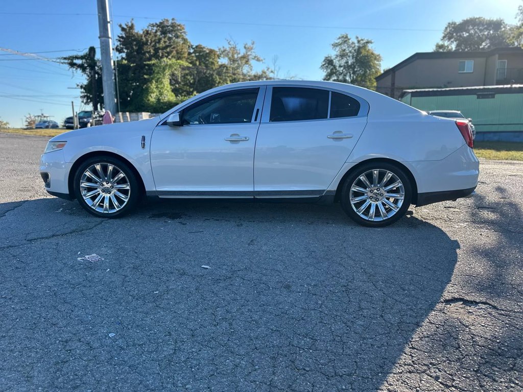 Photo 9 of this LINCOLN MKS