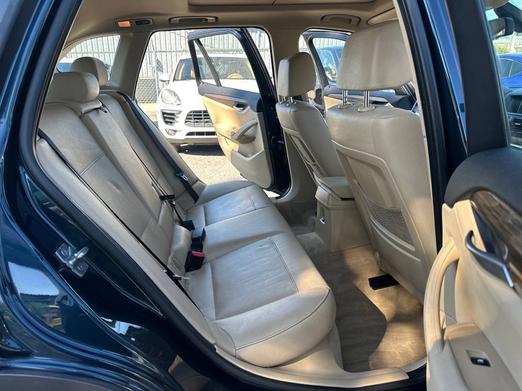 Photo 21 of this BMW X1