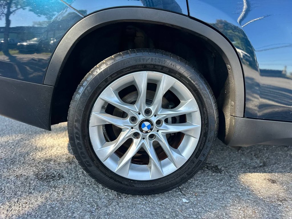 Photo 27 of this BMW X1