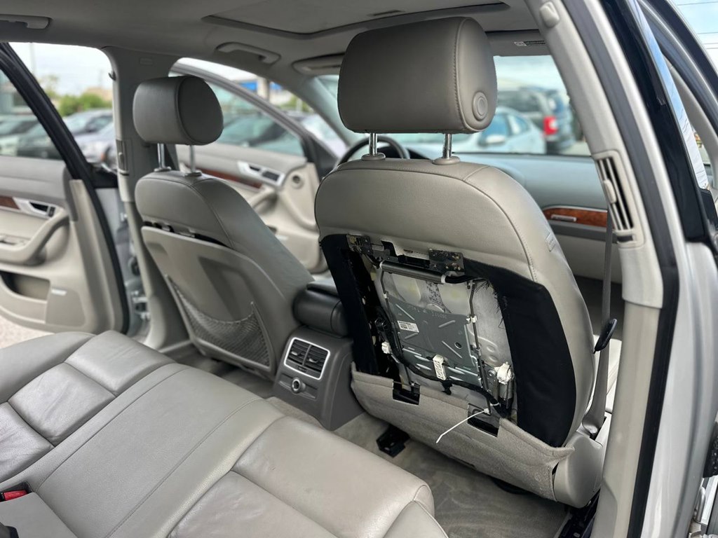 Photo 23 of this AUDI A6