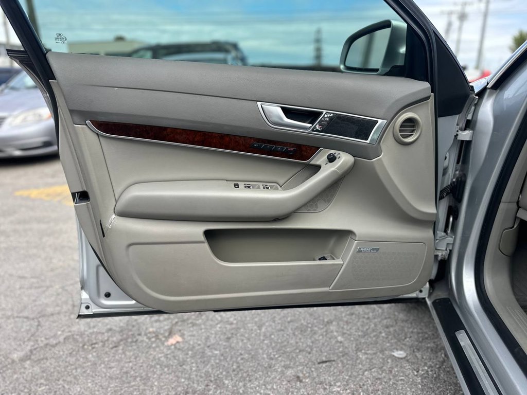 Photo 15 of this AUDI A6