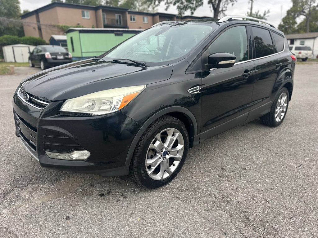Photo 2 of this FORD ESCAPE