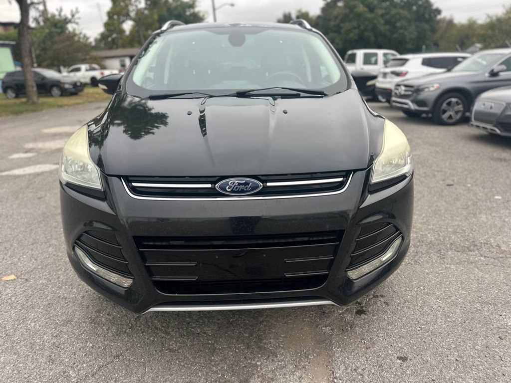 Photo 3 of this FORD ESCAPE