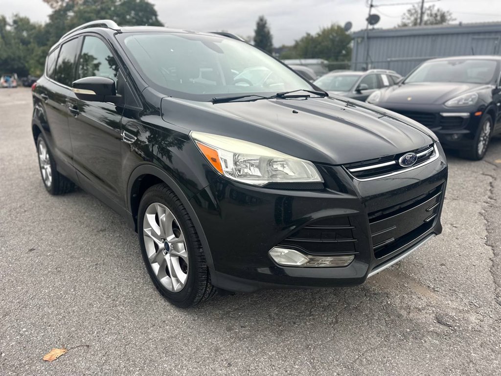 Photo 4 of this FORD ESCAPE