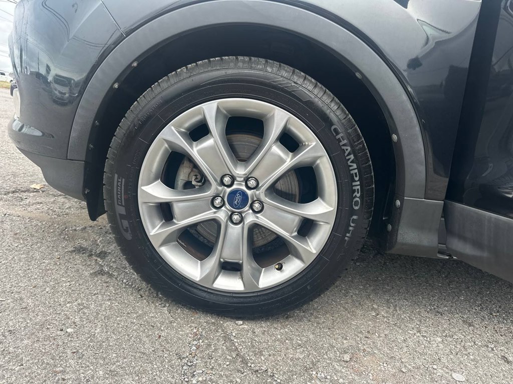 Photo 29 of this FORD ESCAPE