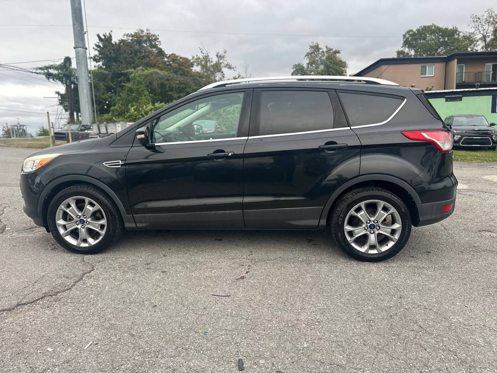 Photo 9 of this FORD ESCAPE