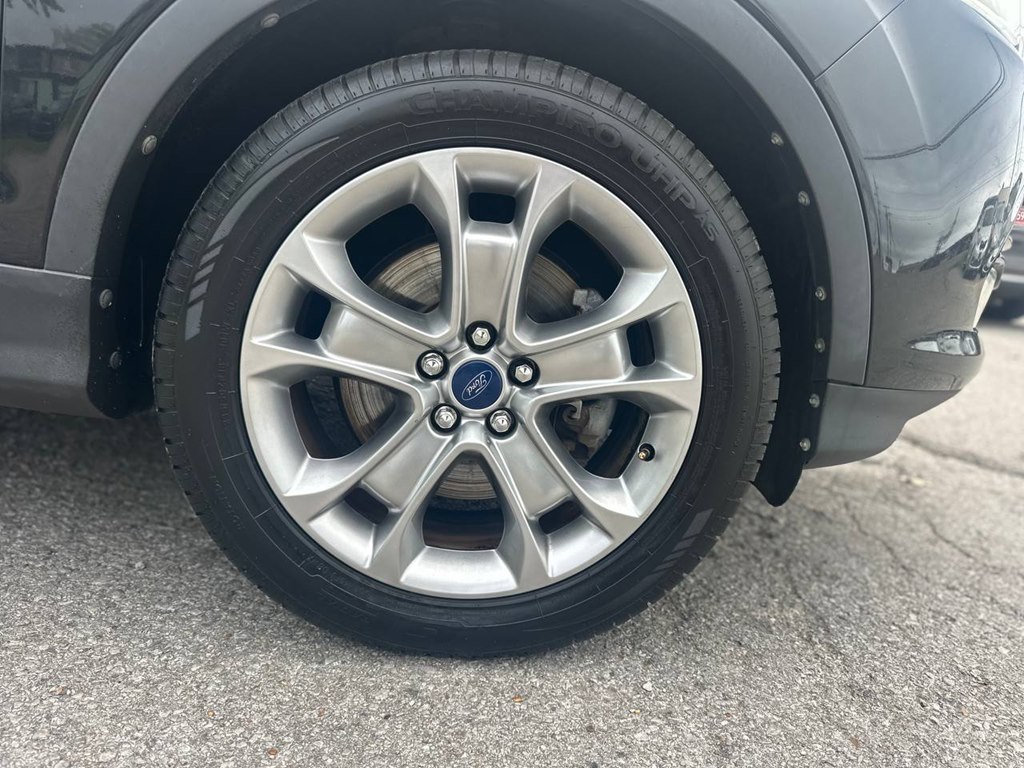Photo 27 of this FORD ESCAPE