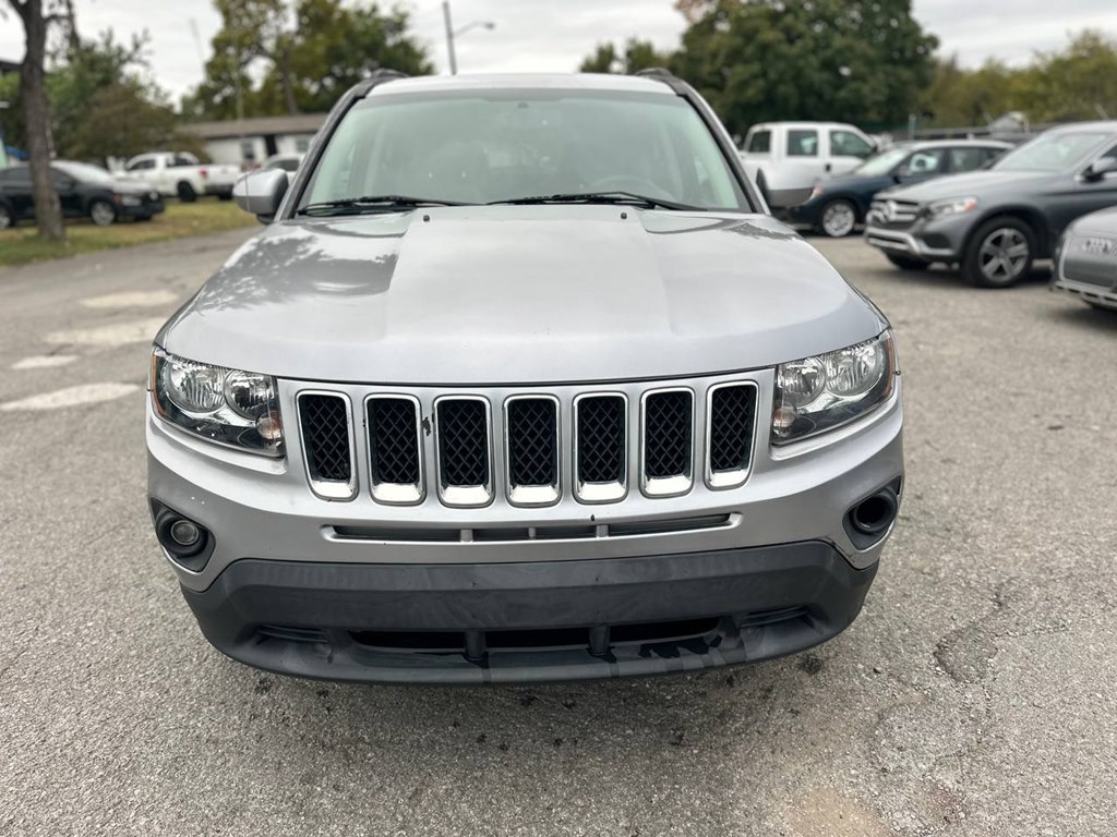 Photo 4 of this JEEP COMPASS