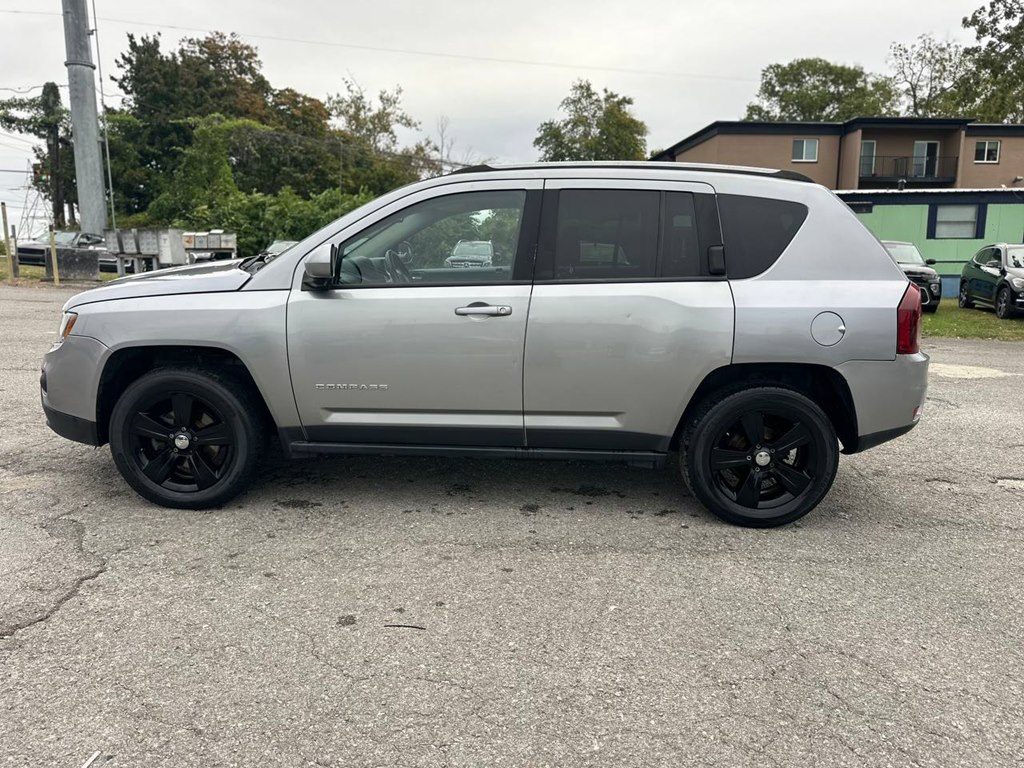 Photo 6 of this JEEP COMPASS
