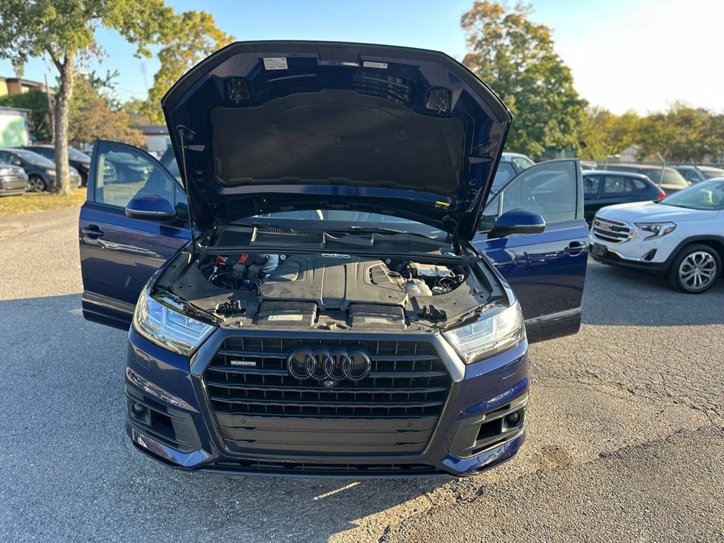 Photo 9 of this AUDI Q7