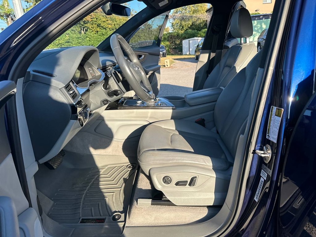 Photo 13 of this AUDI Q7