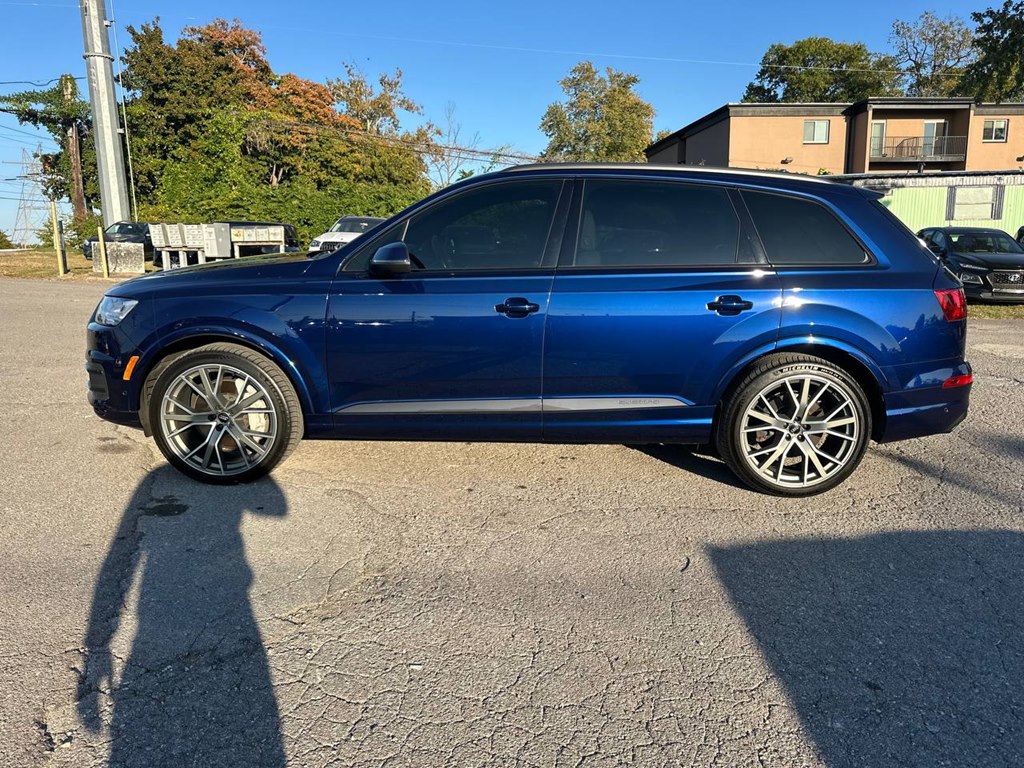 Photo 8 of this AUDI Q7