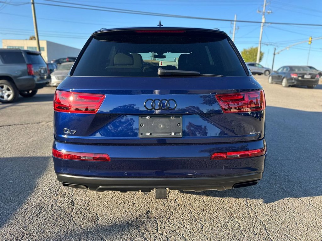 Photo 6 of this AUDI Q7