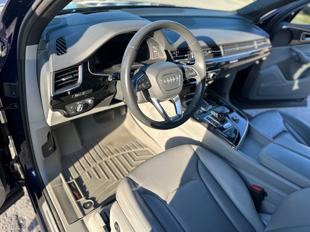 Photo 14 of this AUDI Q7