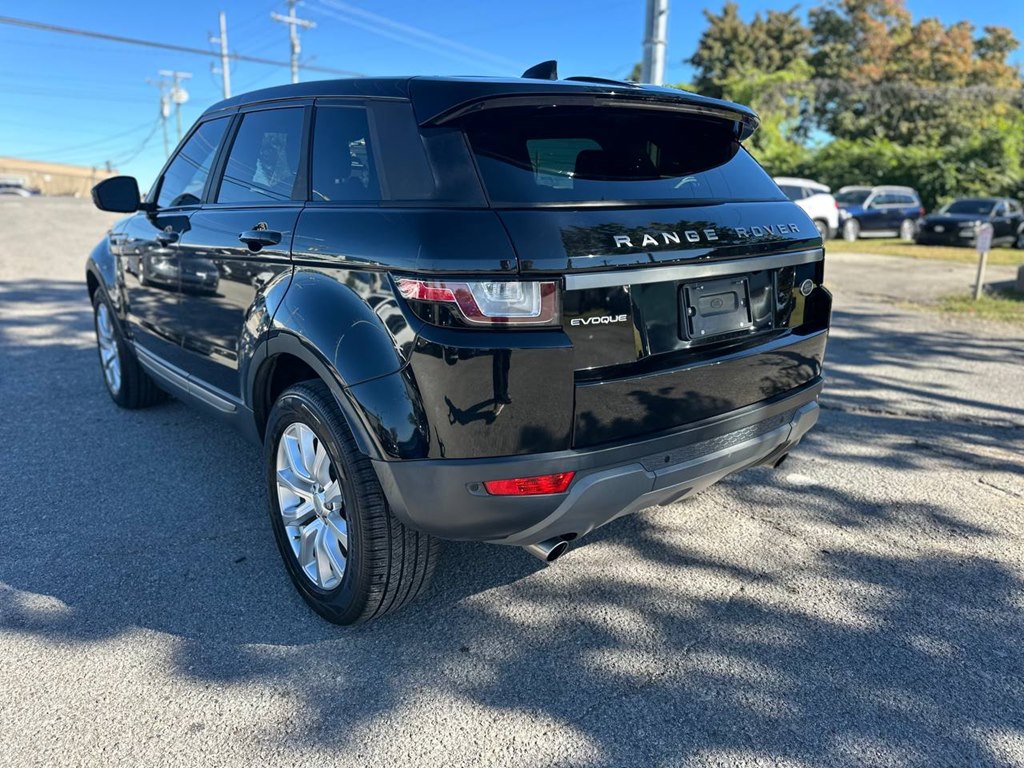 Photo 8 of this LAND ROVER RANGE ROVER EVO