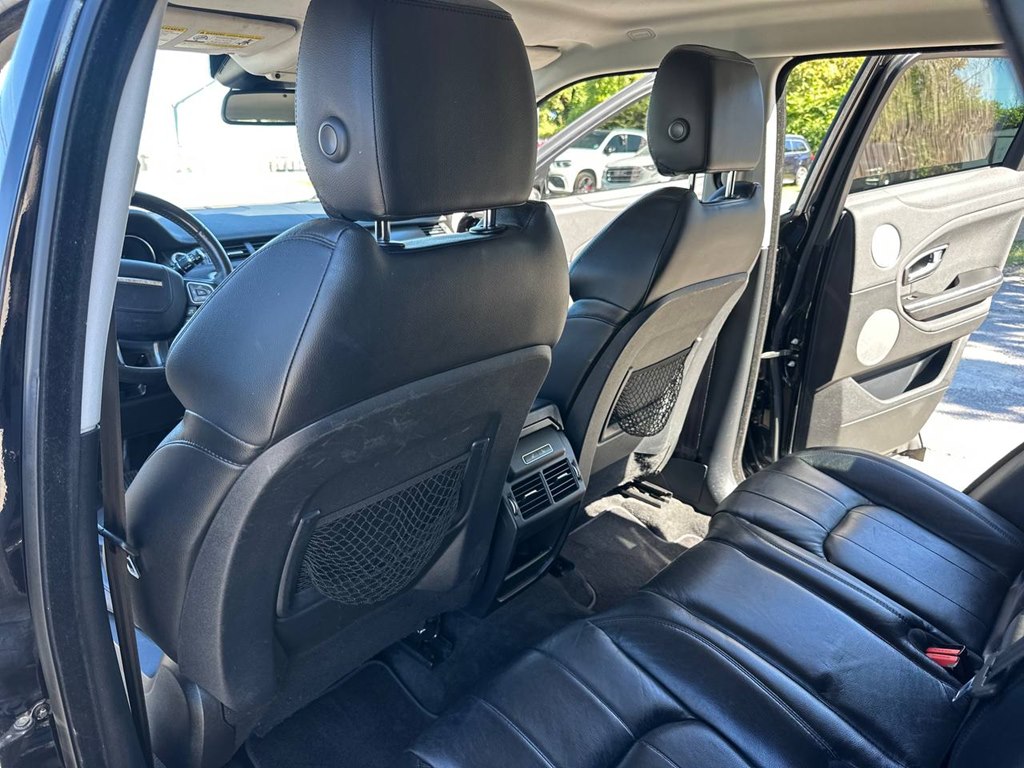 Photo 19 of this LAND ROVER RANGE ROVER EVO