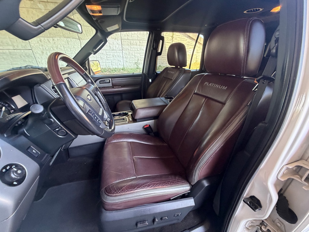 Photo 28 of this FORD EXPEDITION