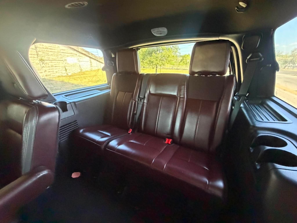 Photo 61 of this FORD EXPEDITION