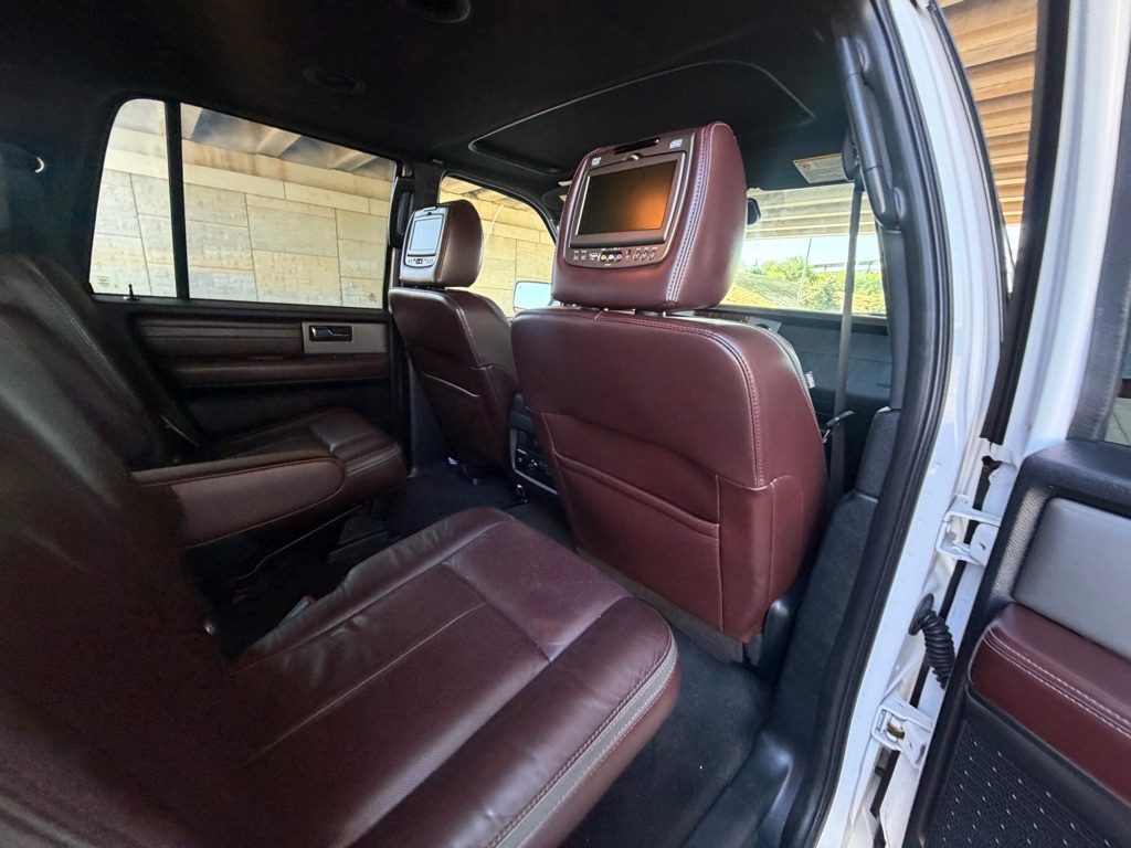 Photo 16 of this FORD EXPEDITION