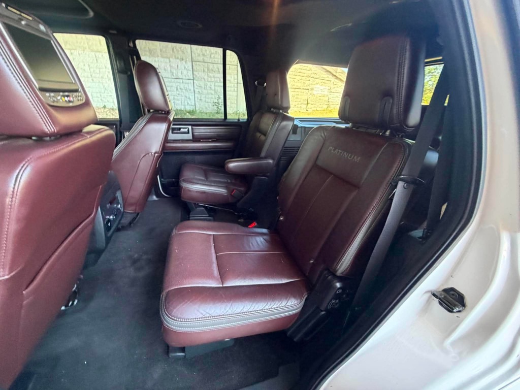 Photo 60 of this FORD EXPEDITION