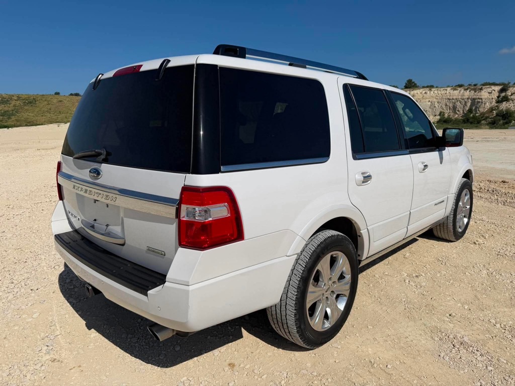 Photo 44 of this FORD EXPEDITION