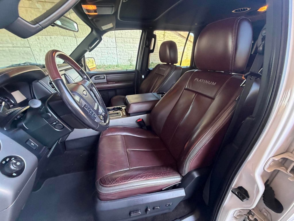 Photo 52 of this FORD EXPEDITION